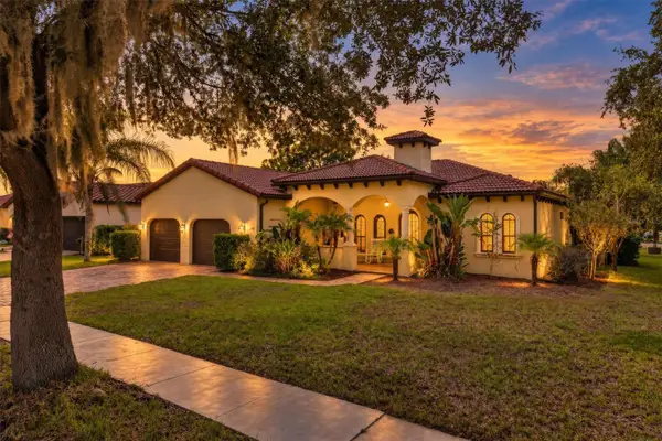 100 Via Rosa Court, DEBARY, FL 32713