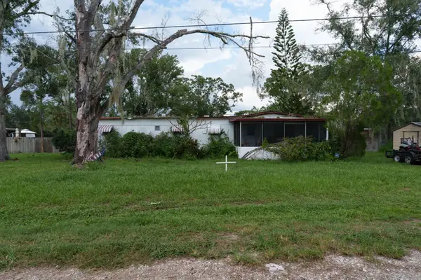 1005 Grandaddy Lane, LUTZ, FL 33548