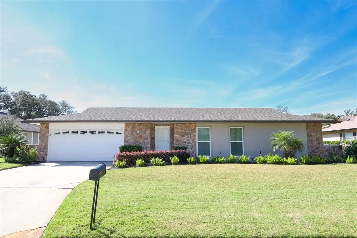 205 W Cumberland Circle, Longwood, FL 32779 - #1