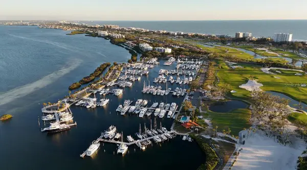 2600 Harbourside Drive #C3, LONGBOAT KEY, FL 34228