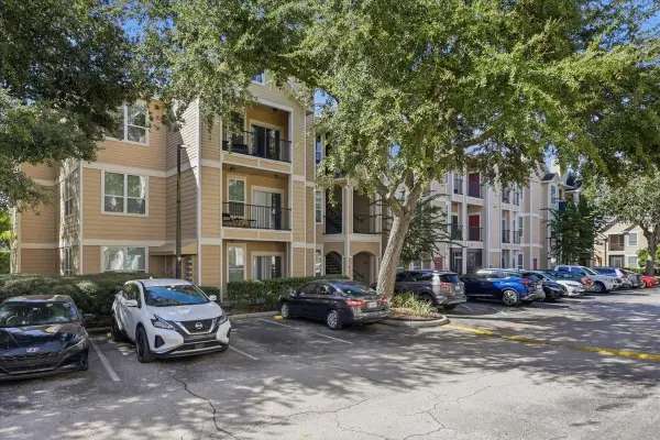 1985 Erving Circle #301, OCOEE, FL 34761