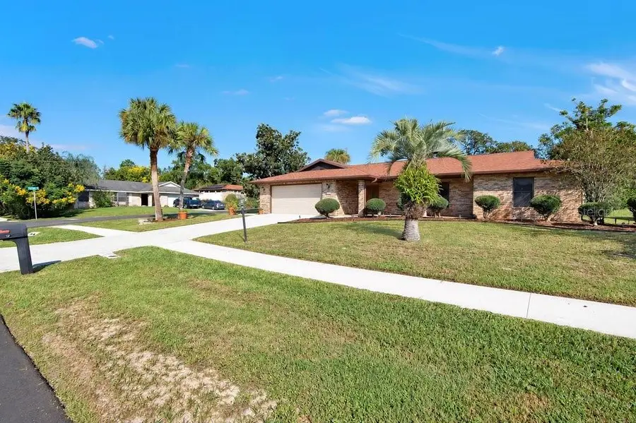 902 Vicksburg Street Street, Deltona, FL 32725 - #3