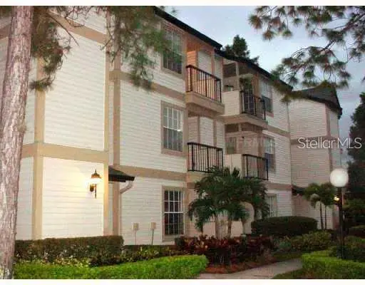 1908 Lake Atriums Circle #18, ORLANDO, FL 32839