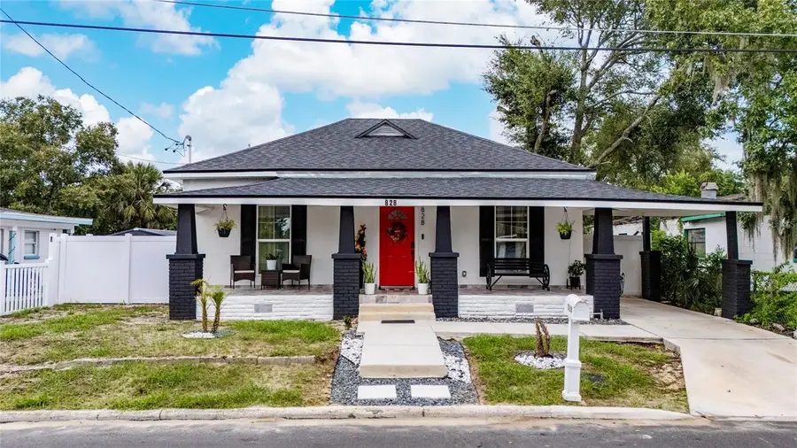 828 N Scott Avenue, Lakeland, FL 33815 - #2