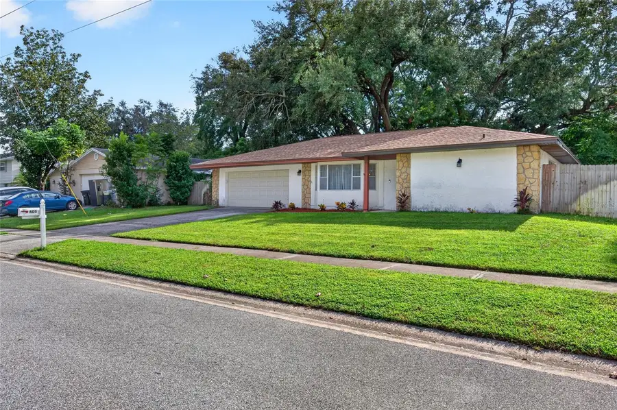 608 Parkwood Avenue, Altamonte Springs, FL 32714 - #2