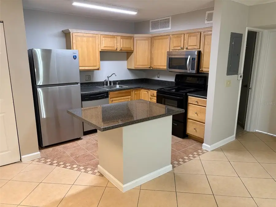 360 Lakepointe Drive #202, Altamonte Springs, FL 32701 - #3