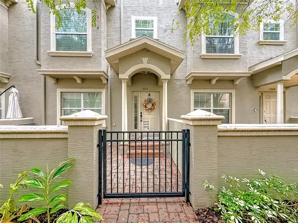7211 101st Lane, SEMINOLE, FL 33772