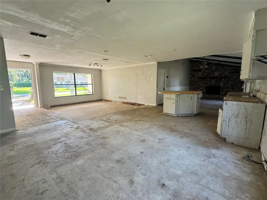477 Woodstock Drive, Port Orange, FL 32127 - #2