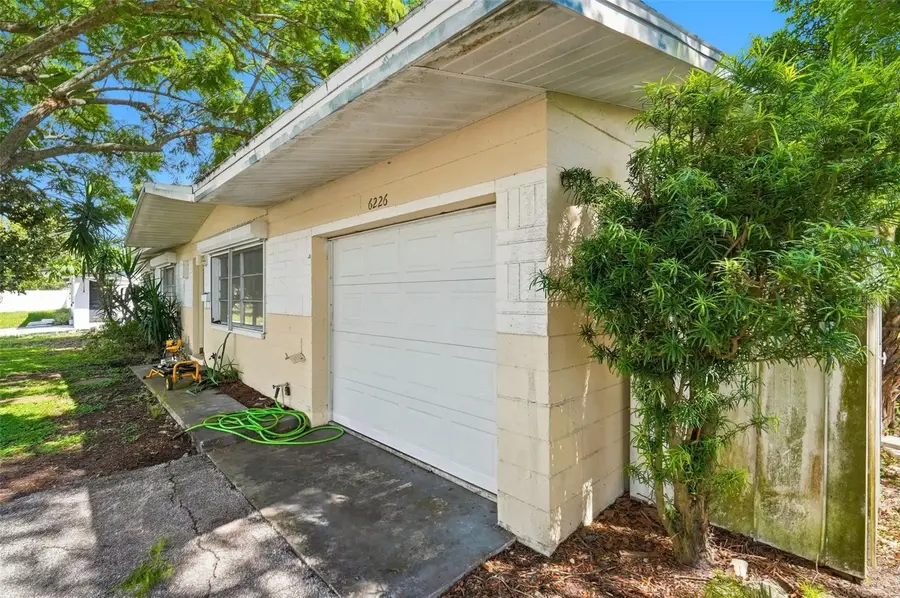 6226 42nd Avenue N, Saint Petersburg, FL 33709 - #3