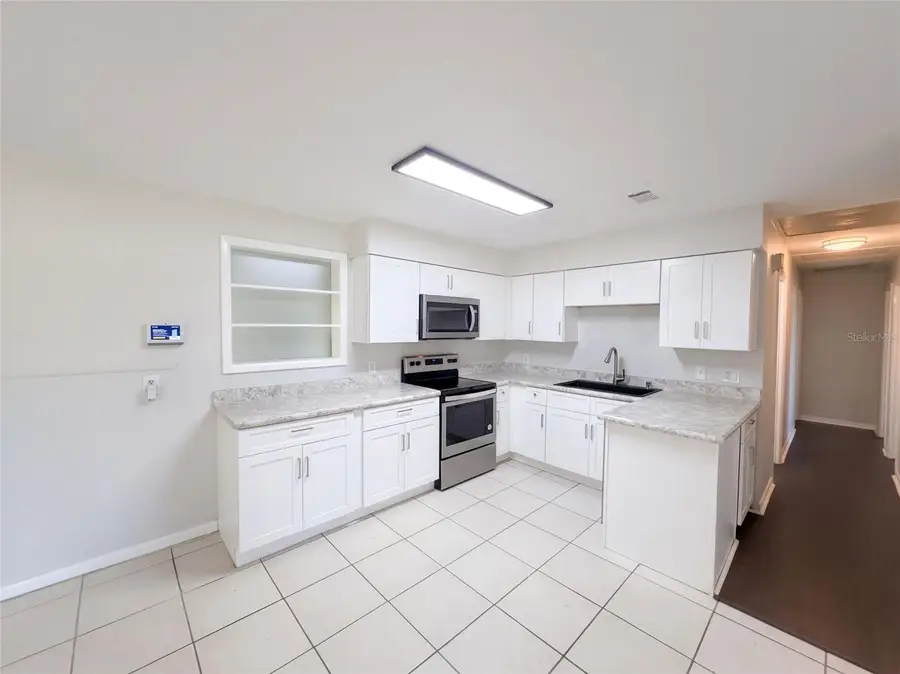 425 W Daughtery Road, Lakeland, FL 33809 - #2