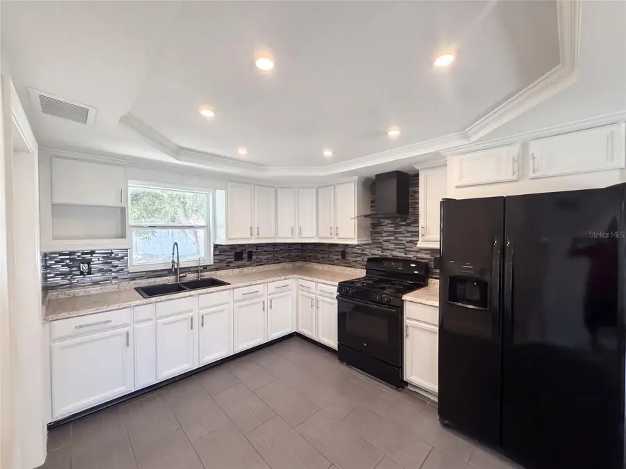 645 10th Place, Safety Harbor, FL 34695 - #3