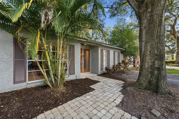 9627 Hidden Oaks Circle, TAMPA, FL 33612