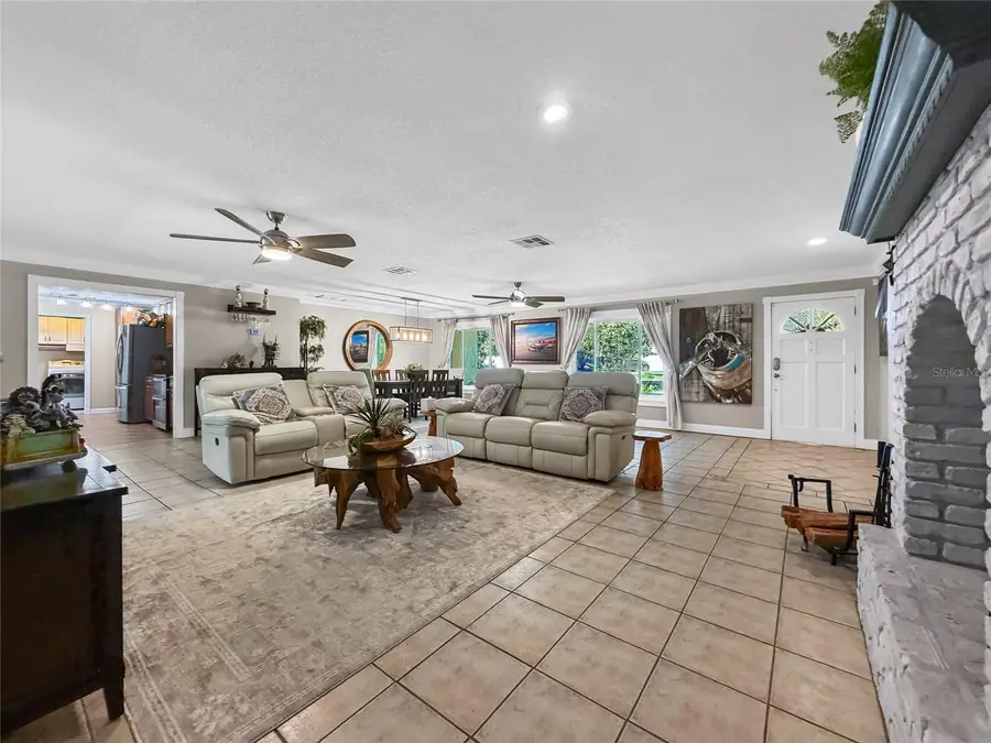 3732 Quando Circle, Belle Isle, FL 32812 - #3
