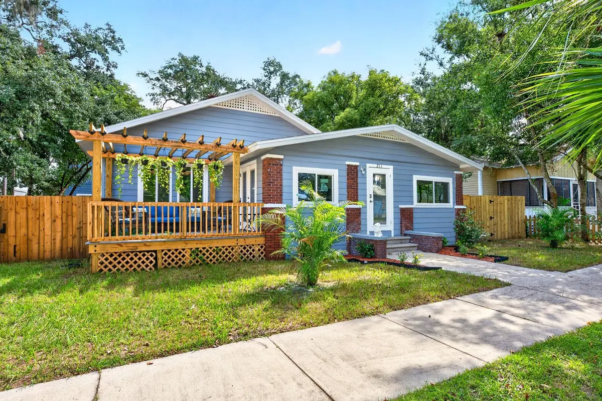 211 S Maple Avenue, Sanford, FL 32771 - #1