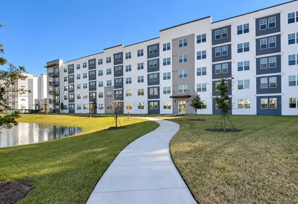 5587 Millenia Boulevard #213, ORLANDO, FL 32839