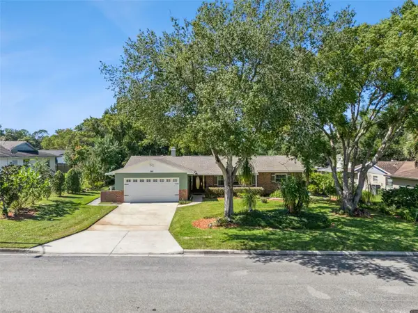 390 Grove Court, WINTER GARDEN, FL 34787