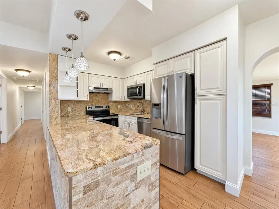 3205 W Rogers Avenue, Tampa, FL 33611 - #2