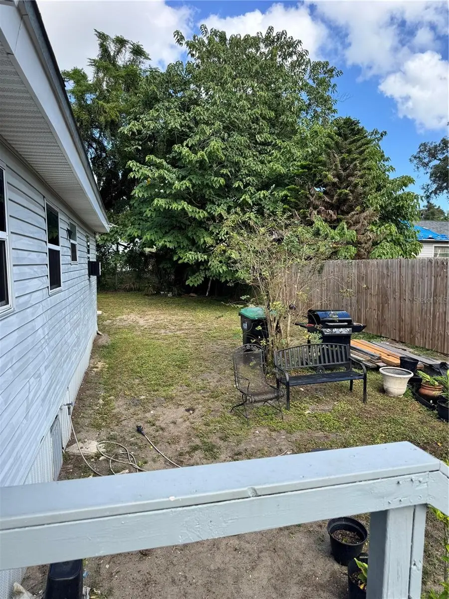 15 W 15th Street, Apopka, FL 32703 - #2