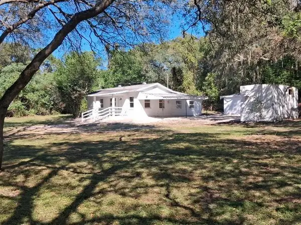 40400 Sunset Drive, EUSTIS, FL 32736