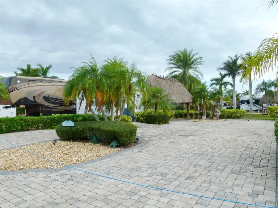 638 SW 40th Cove #42, Okeechobee, FL 34974 - Image #2