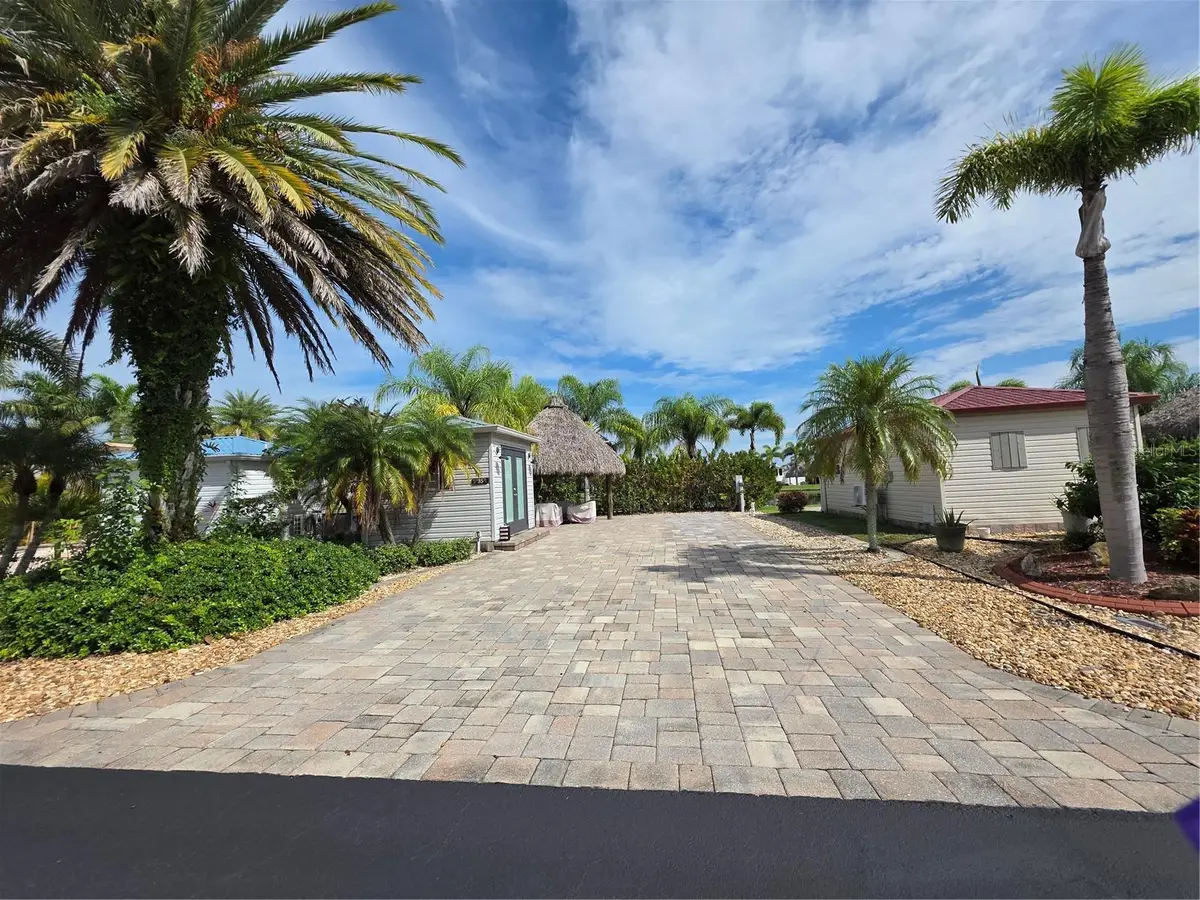 601 SW 42nd Cove #35, Okeechobee, FL 34974 - Image #1