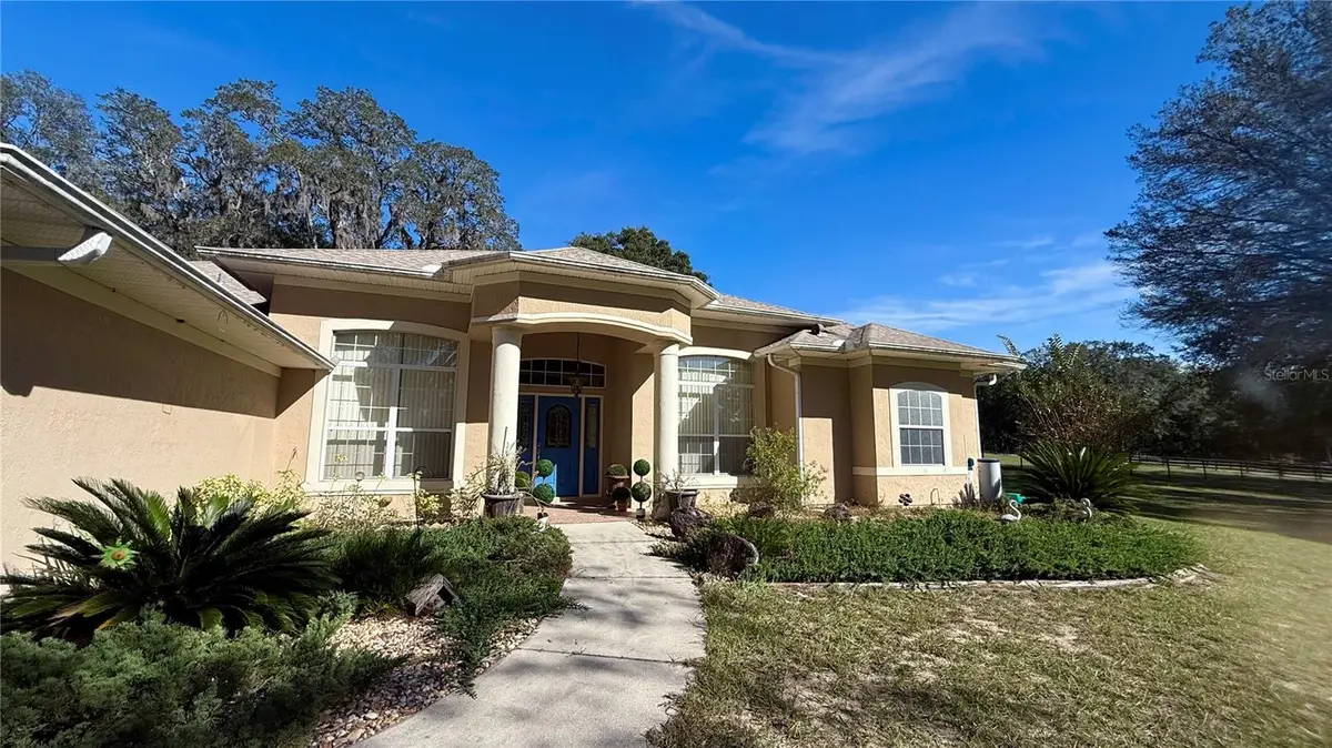 41030 Oak Grove Road, Weirsdale, FL 32195 - Image #1