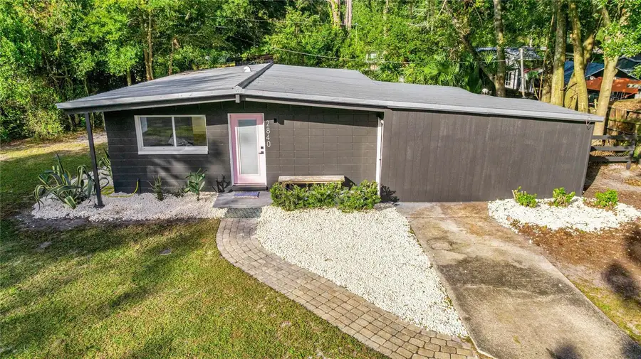 2840 Ne 10th Dr, Gainesville, FL 32609 - Image #3
