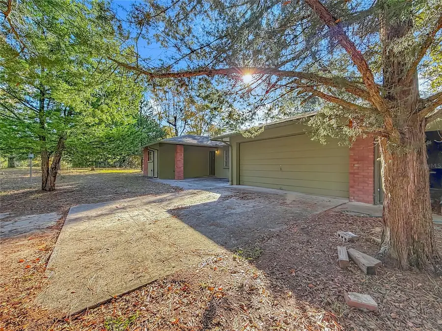 11650 NE 88th Lane, Bronson, FL 32621 - #2