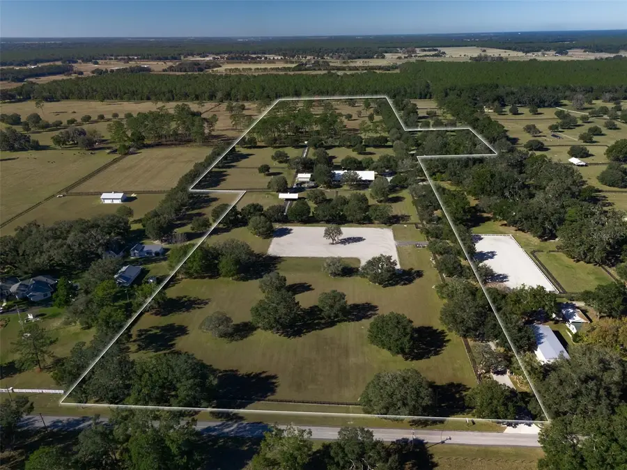 9710 NW 160th Avenue, Morriston, FL 32668 - Image #2