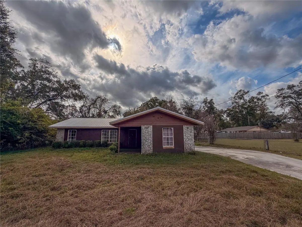 2042 NE 44th Street, Ocala, FL 34479 - Image #1