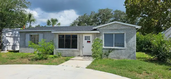 811 40th Avenue Ne, ST PETERSBURG, FL 33703