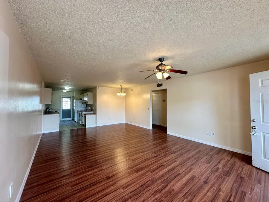 343 E Rosewood Lane #343, Tavares, FL 32778 - Image #2