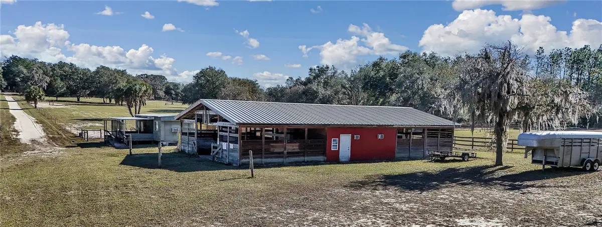 11375 N Circle M Avenue, Dunnellon, FL 34433 - Image #1
