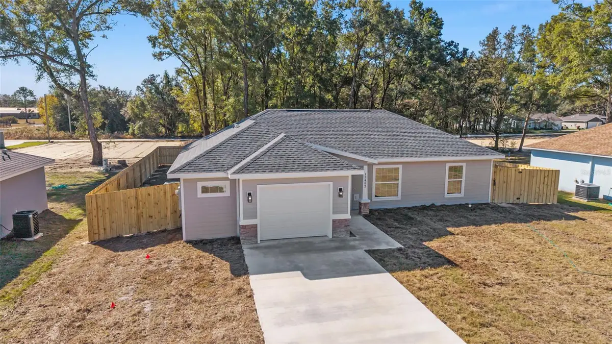 24310 NW Falcon Avenue, Dunnellon, FL 34431 - Image #1