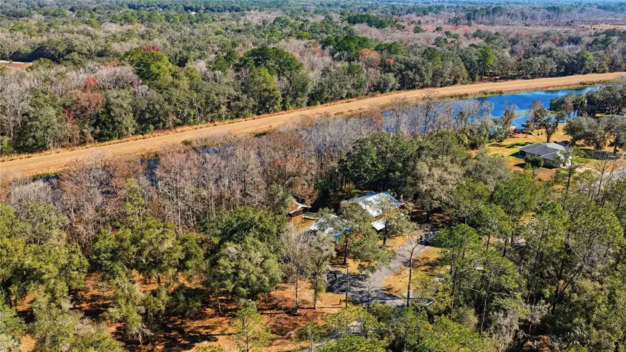 351 Sequoia Dr, Ocklawaha, FL 32179 - Image #3