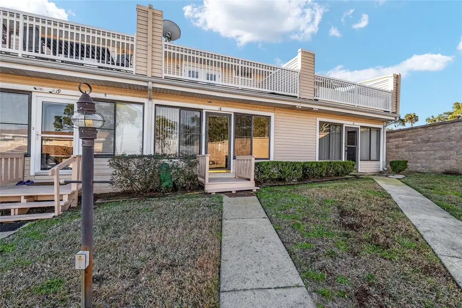 11001 SE Sunset Harbor Road #D18, Summerfield, FL 34491 - Image #3