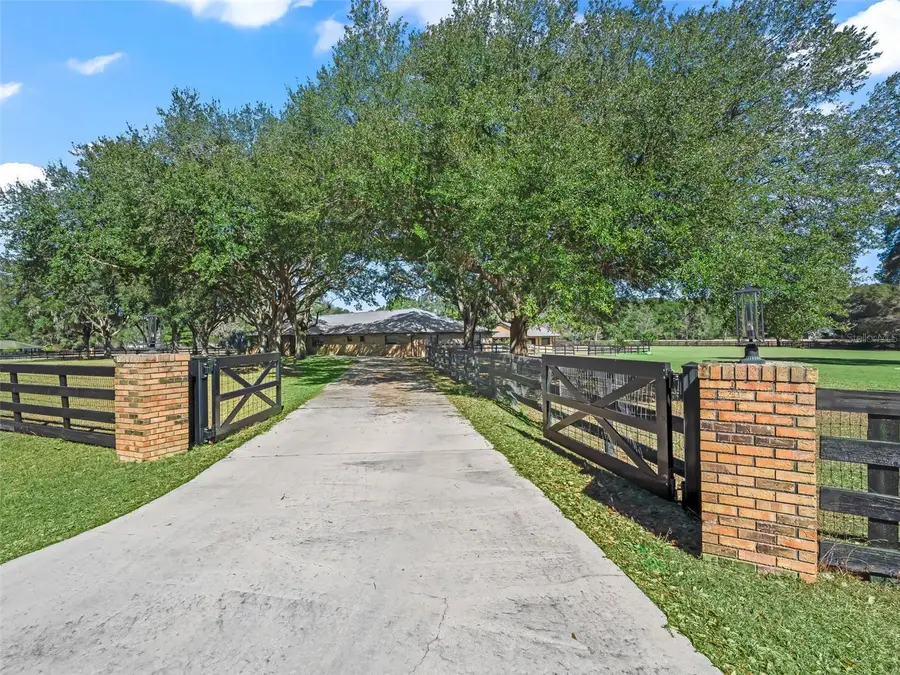9865 SW 74th Avenue, Ocala, FL 34476 - Image #2