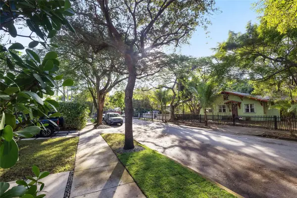 58 NE 48th Street, MIAMI, FL 33137