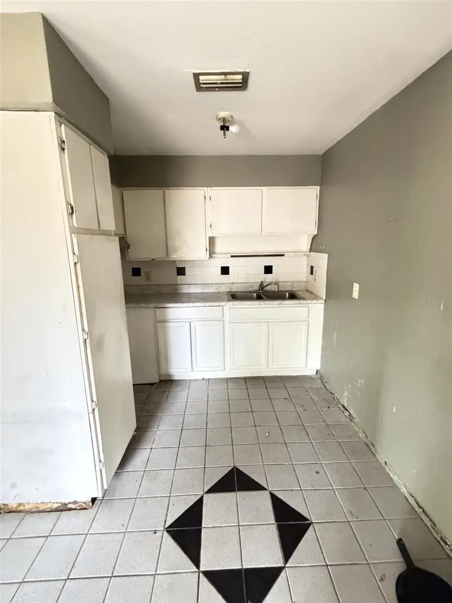 1401 NW 20th Avenue, Ocala, FL 34475 - #2