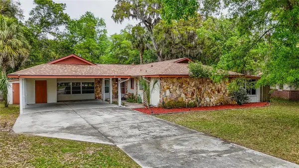 12 Spring Lake Way, OCALA, FL 34472