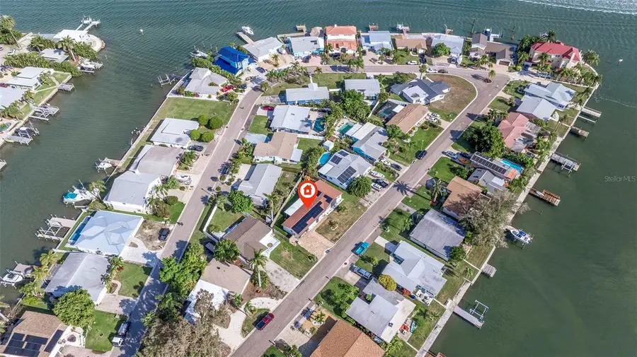 242 176th Avenue E, Redington Shores, FL 33708 - #2