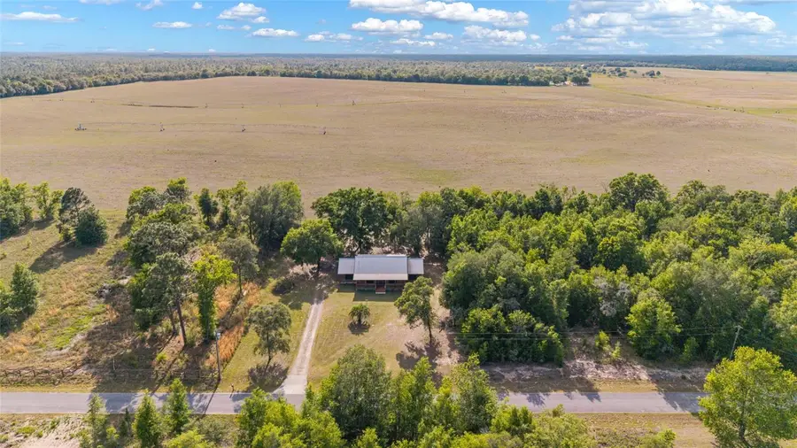 1230 SW Valencia Heights Avenue, Dunnellon, FL 34431 - #2