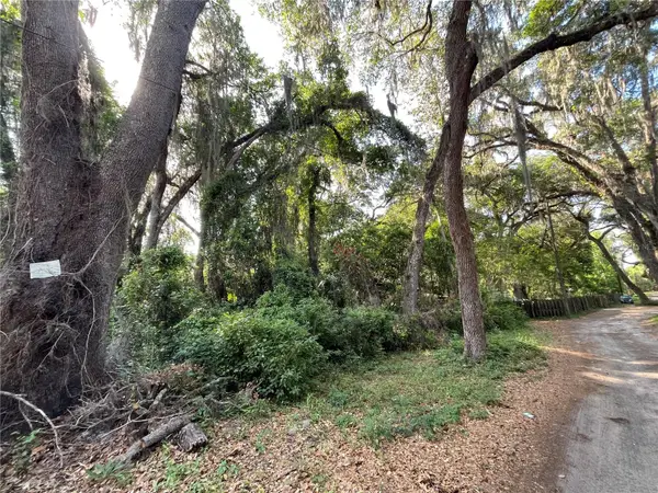 NE 37th Court, CITRA, FL 32113