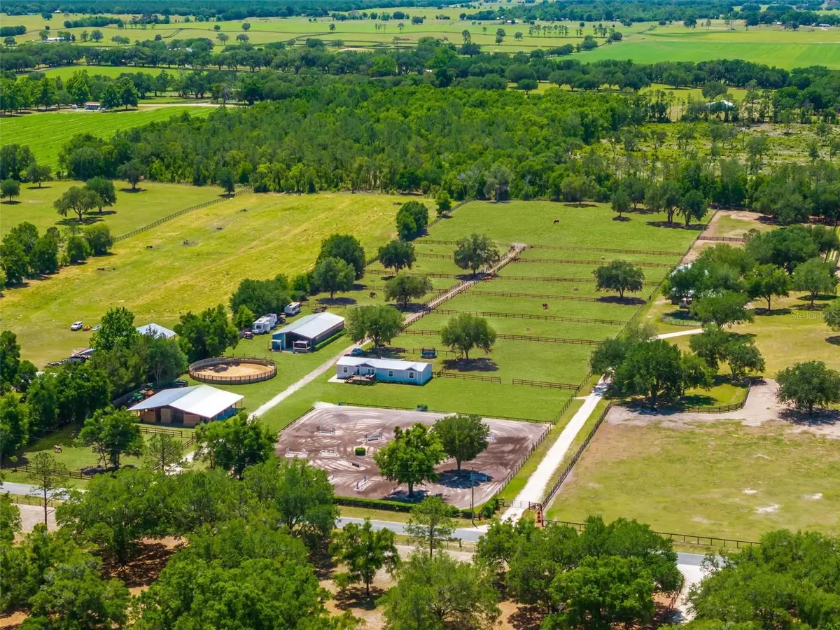 18350 SE 42nd Place, Morriston, FL 32668 - #1