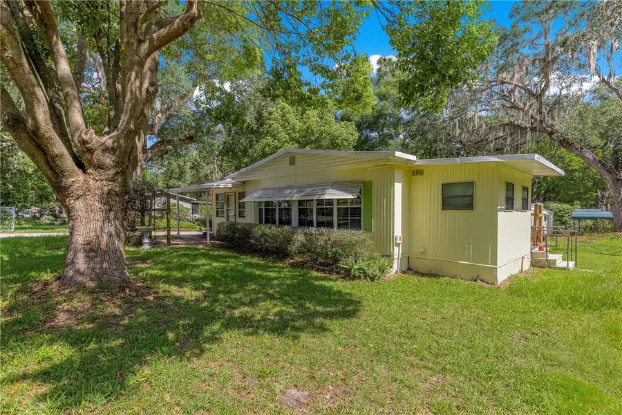 10495 SE 130th Lane, Ocklawaha, FL 32179 - #2