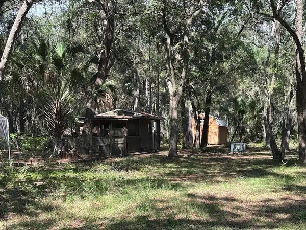 10415 NE 142nd Place, FORT MC COY, FL 32134