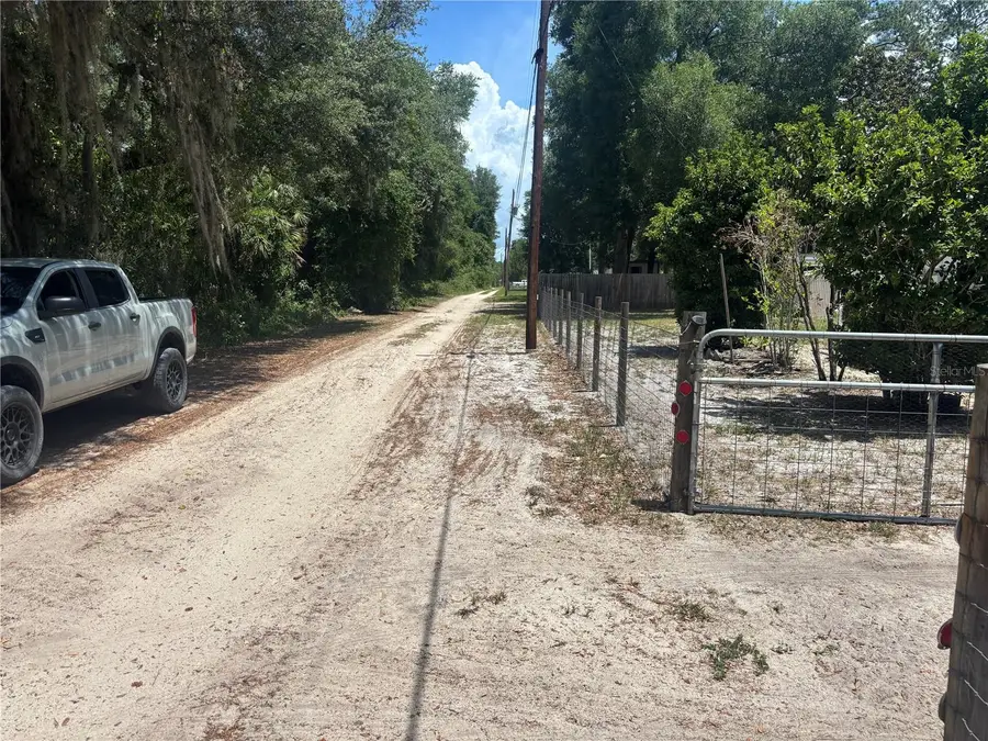 2695 NE 147th Court, Silver Springs, FL 34488 - #3