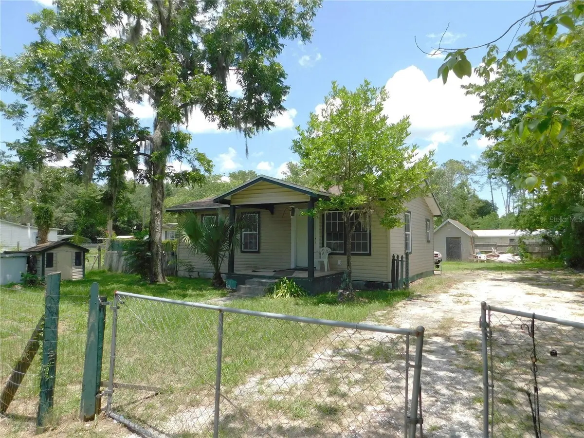 306 Florida Drive, Palatka, FL 32177 - #1