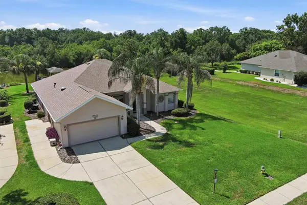 6042 Landings Boulevard, LADY LAKE, FL 32159