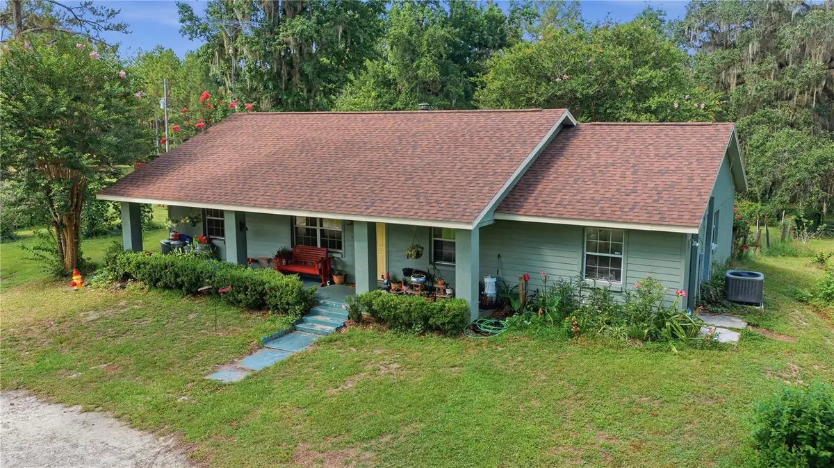 17900 NW 120th Avenue Road, Reddick, FL 32686 - #1
